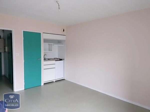 Appartement à louer 1 pièce 23m² Poitiers (86000)