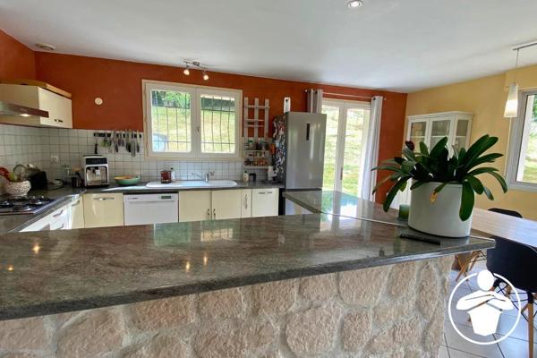 Vente                                                      Maison
                        
                     5 pièces                      94 m2                     à Pujols