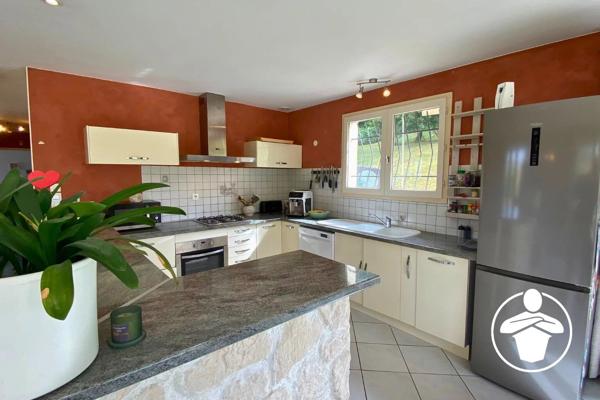 Vente                                                      Maison
                        
                     5 pièces                      94 m2                     à Pujols