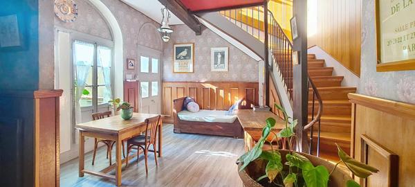 Magnifique Hotel Restaurant dans un immeuble historique du 18ème s.