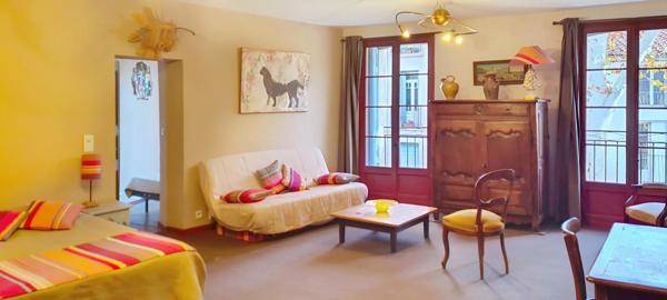 Magnifique Hotel Restaurant dans un immeuble historique du 18ème s.