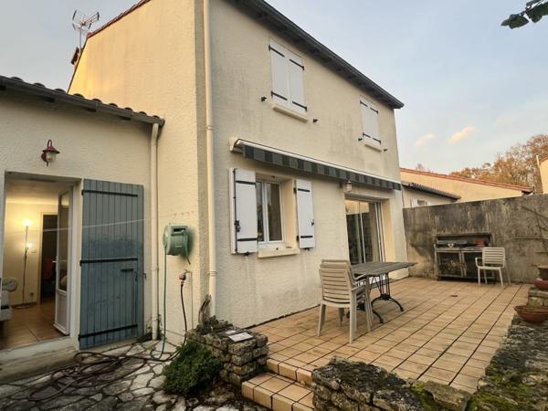 Maison à vendre |  Chauray |  7 pièces | 142 m²