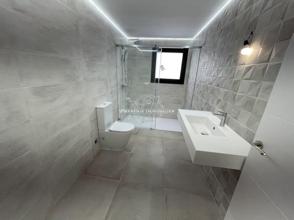 Calafell – Villa individuelle neuve haut gamme, piscine, garage