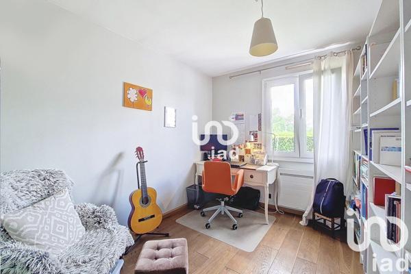 Maison traditionnelle 5 pièces de 150 m² à Crégy-lès-Meaux (77124)