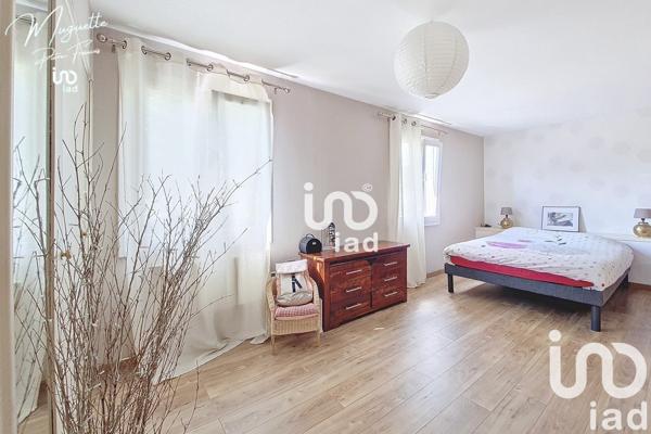 Maison traditionnelle 5 pièces de 150 m² à Crégy-lès-Meaux (77124)