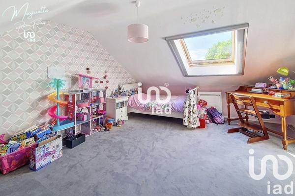 Maison traditionnelle 5 pièces de 150 m² à Crégy-lès-Meaux (77124)