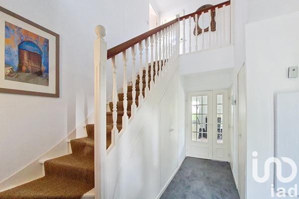 Maison traditionnelle 5 pièces de 150 m² à Crégy-lès-Meaux (77124)