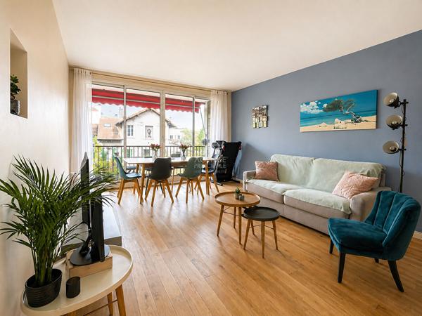 CHAVILLE - Appartement 4 pièces avec balcon et box €485 000 ** - Référence 685-C