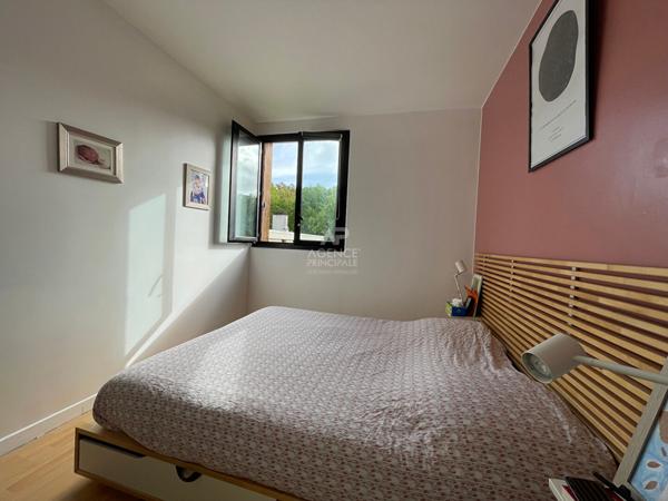 CHAVILLE - Appartement 4 pièces avec balcon et box €485 000 ** - Référence 685-C