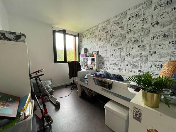 CHAVILLE - Appartement 4 pièces avec balcon et box €485 000 ** - Référence 685-C
