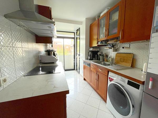 CHAVILLE - Appartement 4 pièces avec balcon et box €485 000 ** - Référence 685-C