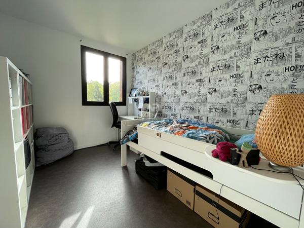 CHAVILLE - Appartement 4 pièces avec balcon et box €485 000 ** - Référence 685-C