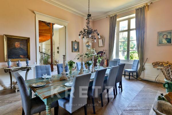 Château d’exception rénové du XIXᵉ siècle sur 9 hectares au cœur du Cognac