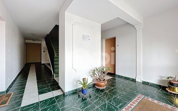 Appartement à vendre    1 pièce •  Clermont