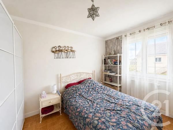 Maison à vendre  4 pièces - 67,43 m 2   CHATEAUBRIANT  - 44