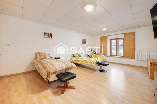 Maison lorraine de caractère – Grands volumes – Idéale entrepreneur