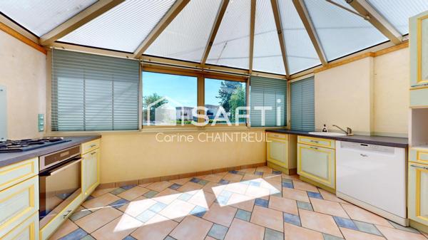 T5 lumineux avec jardin privatif, garage et emplacement stratégique – Secteur Tram T5 / Lycée Jean-Paul