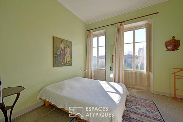 Maison de Maître et son intime jardin – 5 min de la gare TGV