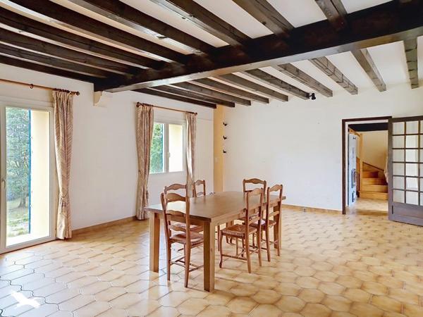 Maison 560 000 € Créon 8 p 240 m² DPE C