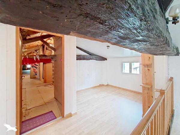 Maison 560 000 € Créon 8 p 240 m² DPE C