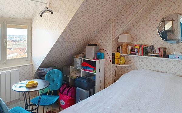 Appartement à vendre    3 pièces • 98 m2 Vichy