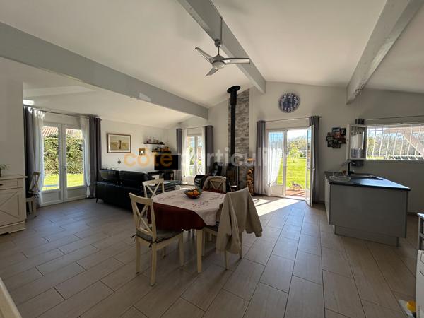 Vente
                Maison88 m² - 3 Pièces -
                    VENSAC (33590)