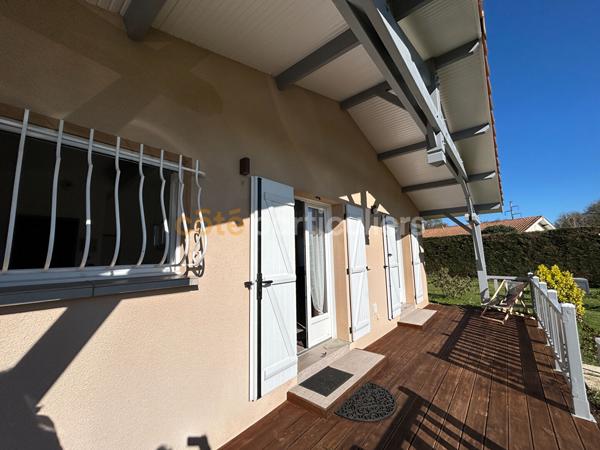 Vente
                Maison88 m² - 3 Pièces -
                    VENSAC (33590)