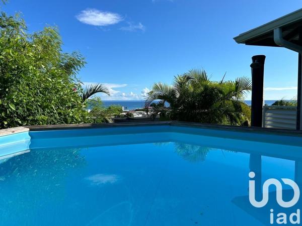 Studio 1 pièce de 33 m² à Saint-François (97118)