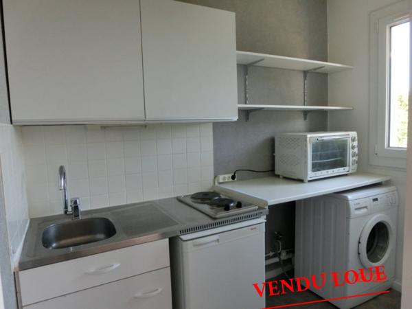 Studio lumineux avec terrasse