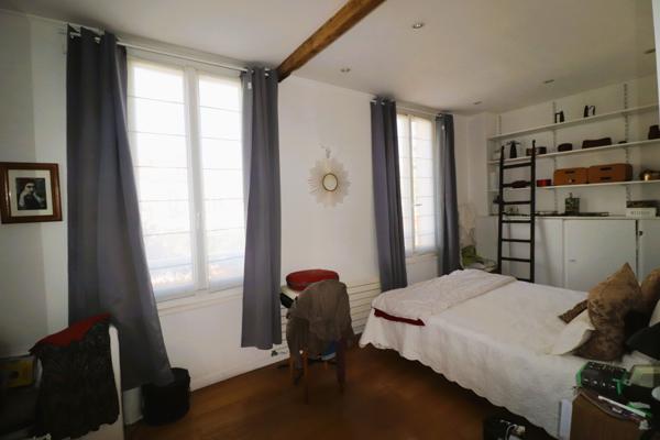 Maison
         7 pièces
        - 126 m² 870 000 €*