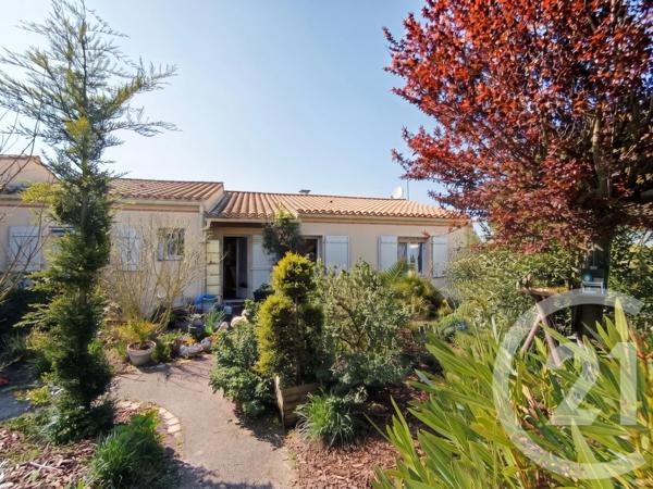 Maison à vendre  6 pièces - 104,13 m 2   JARD SUR MER  - 85