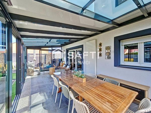 Coup de coeur pour cette splendide maison avec piscine !