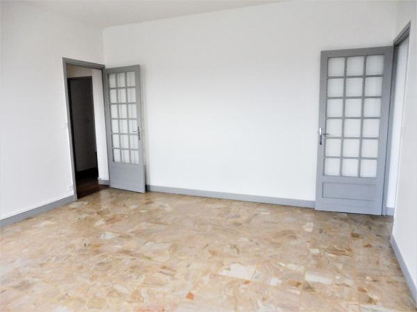 Local commercial · Location Caluire (69300)
