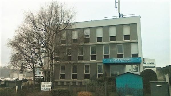 Local commercial · Location Caluire (69300)