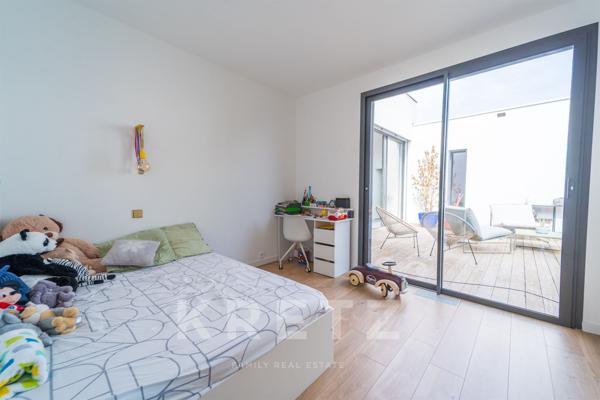 Villa contemporaine sur les hauteurs