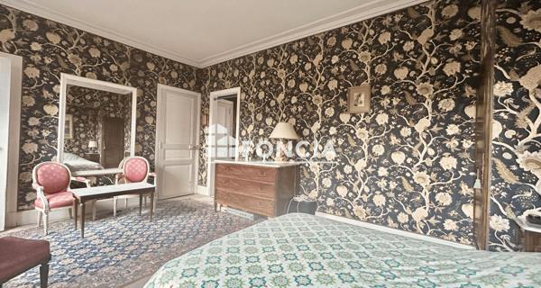 À vendre Maison 10 pièces 214 m² - Sceaux 92330