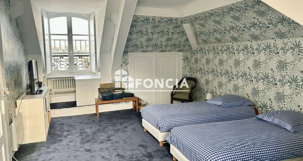 À vendre Maison 10 pièces 214 m² - Sceaux 92330