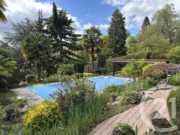 Maison à vendre  10 pièces - 250 m2 MAURECOURT - 78