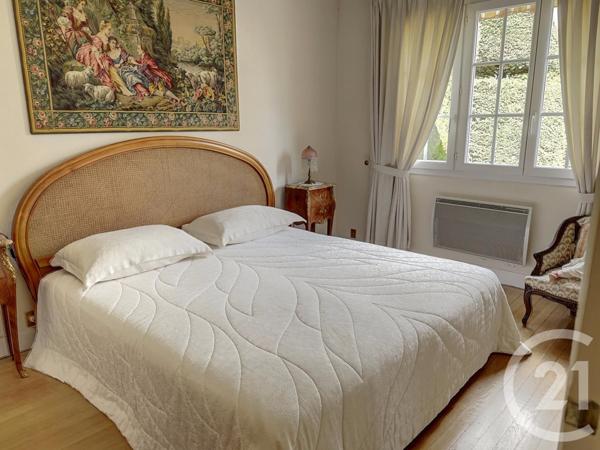 Maison à vendre  10 pièces - 250 m2 MAURECOURT - 78