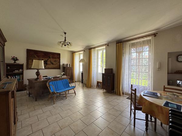 Rochefort - Charentaise 5 chambres - Garage, Chai et Jardin