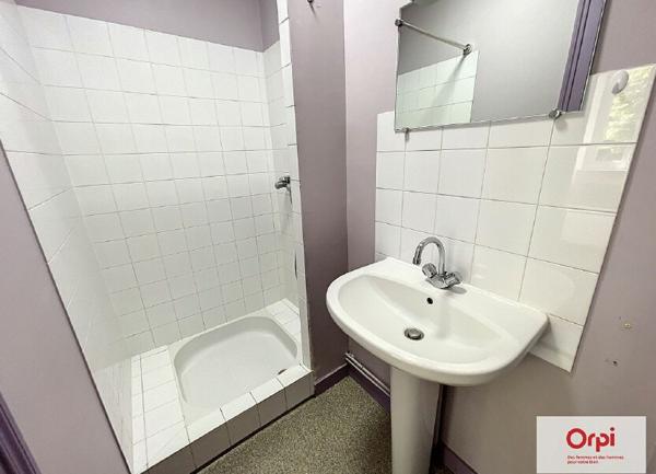 Appartement à louer    2 pièces • 33,75 m2 Montluçon
