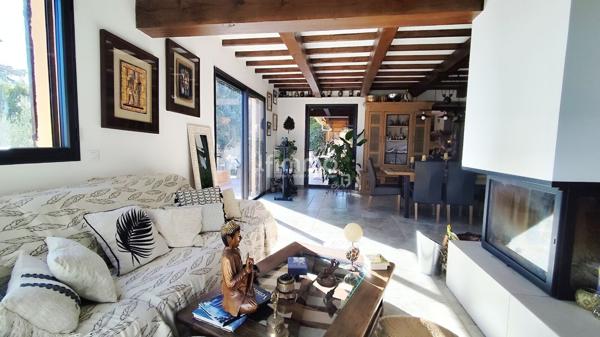 Villa provençale, confort énergétique moderne.