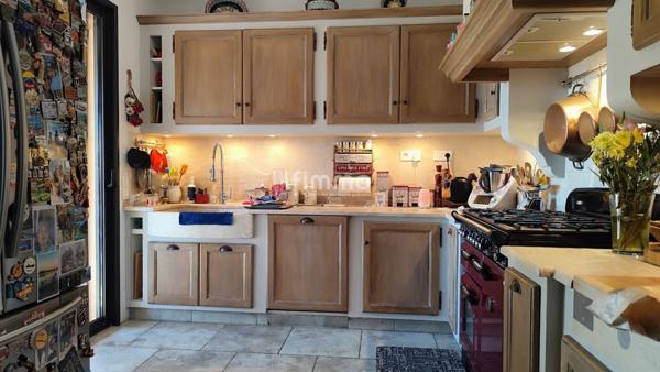 Villa provençale, confort énergétique moderne.