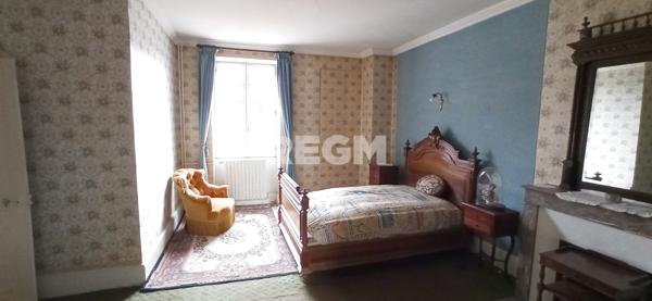 Avord (18520) MAISON 228 m2