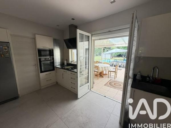 Maison à vendre 6 pièces 148 m² Cestas