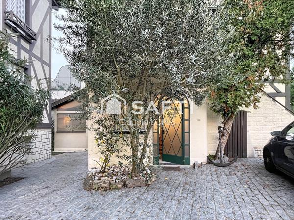 Pavillon pieds dans l’eau – 241,2 m²  loi carrez– Vue sur le lac d’Enghien