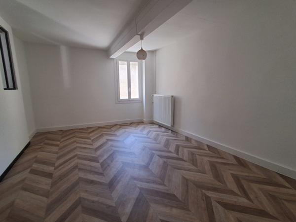 Maison à vendre 189 000 € L'Isle-Jourdain 4 p 80 m² DPE D