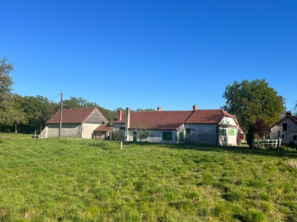 Vente
                Demeure de Prestige200 m² - 10 Pièces -
                    GIEN (45500)