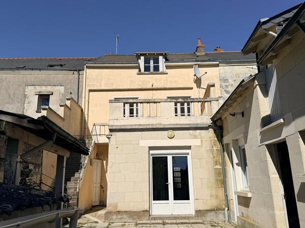 Gros potentiel à Saumur. Maison + terrain de 2000 m² quartier Gare.