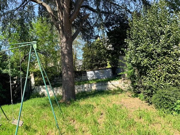 Gros potentiel à Saumur. Maison + terrain de 2000 m² quartier Gare.